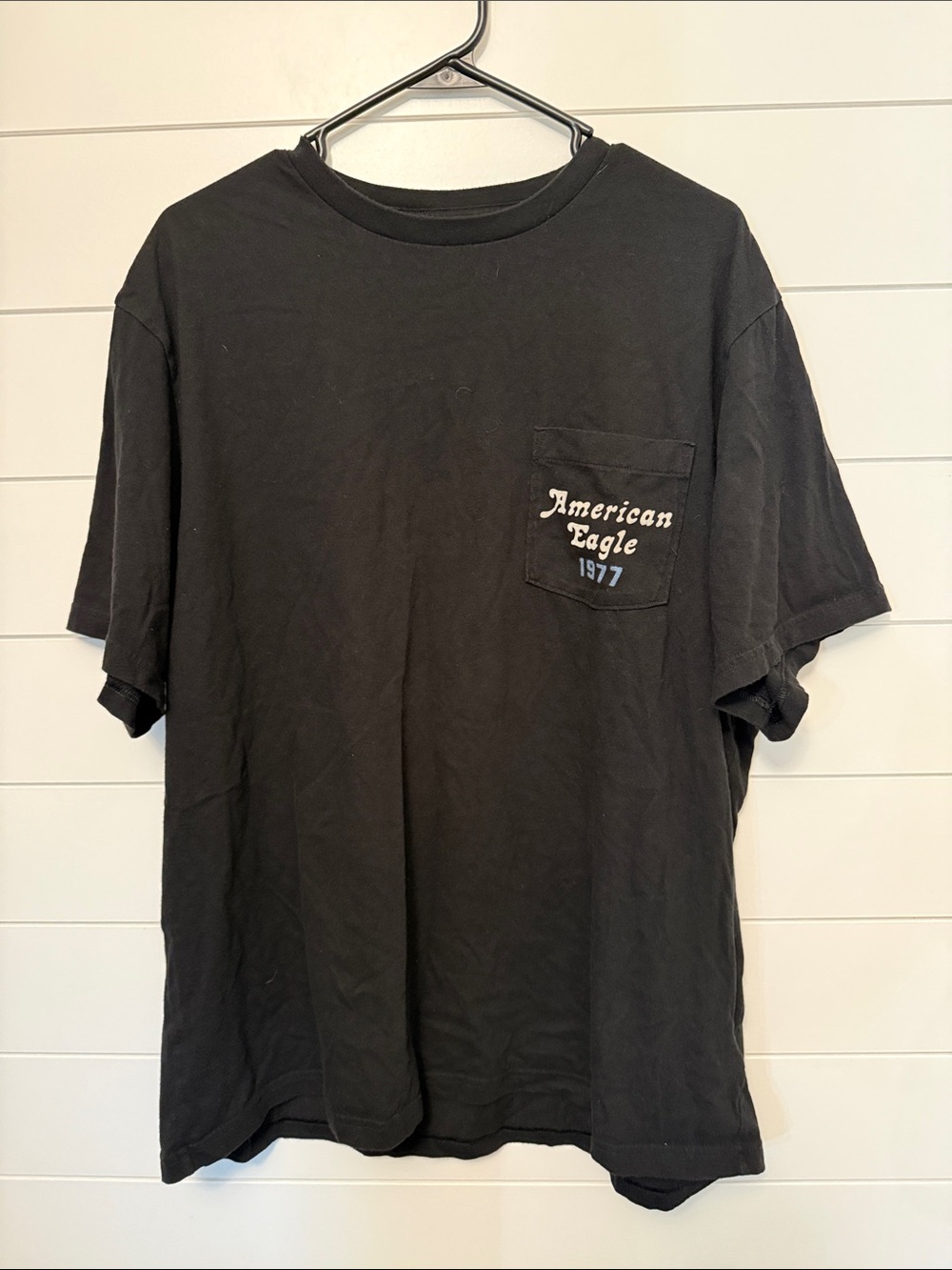 American Eagle Outfitters Men’s Black Graphic Pocket Tee